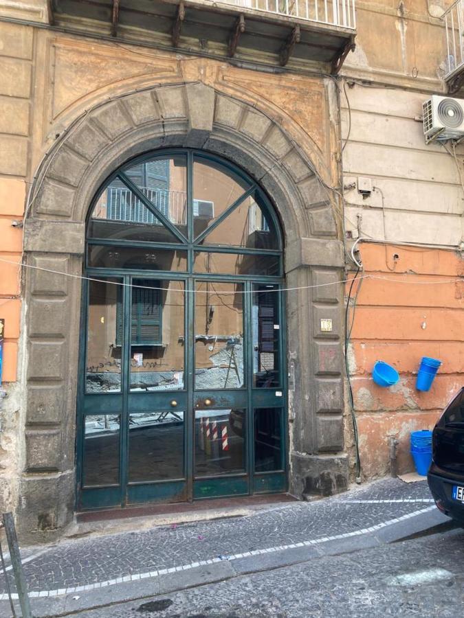 A Casa Di Nonna Ida, Nel Cuore Pulsante Di Napoli Exterior foto